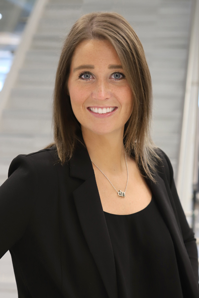 Danielle Naylon's professional portrait