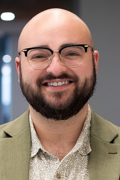 Victor Dinittio's professional portrait.