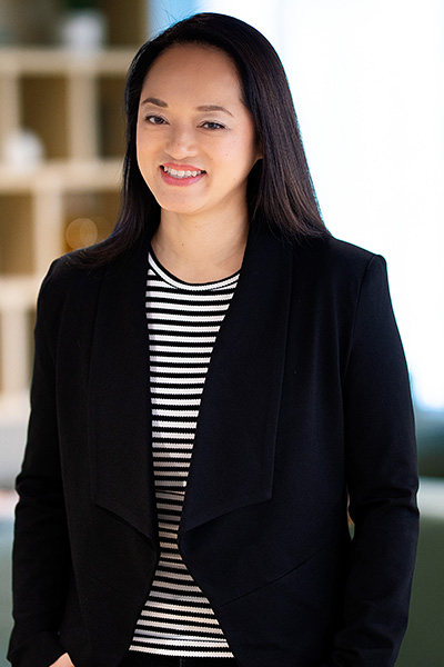 Bobbi Burger’s professional portrait