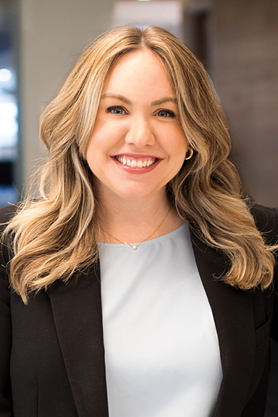 Laura Eichenseer's professional portrait.