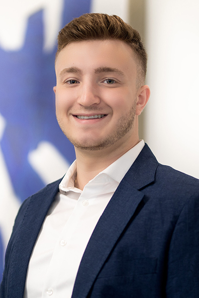Tom Stathopoulos's professional portrait