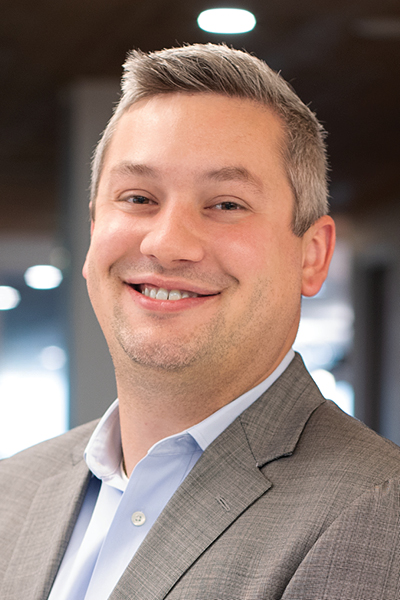 Joe Tucciarello's professional portrait.