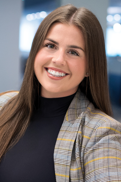 Erin Buisman’s professional portrait
