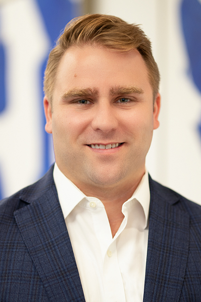 Steven Mayne's professional portrait
