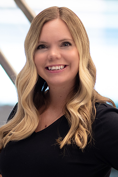 Amy Weader's professional portrait