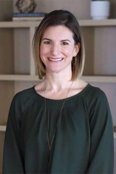 Heather Ayers’ professional portrait