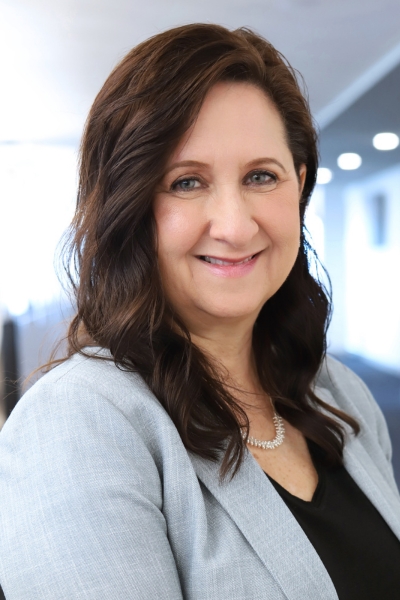 Carol Roselle's professional portrait