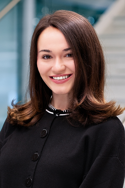 Daniela Aquino's professional portrait