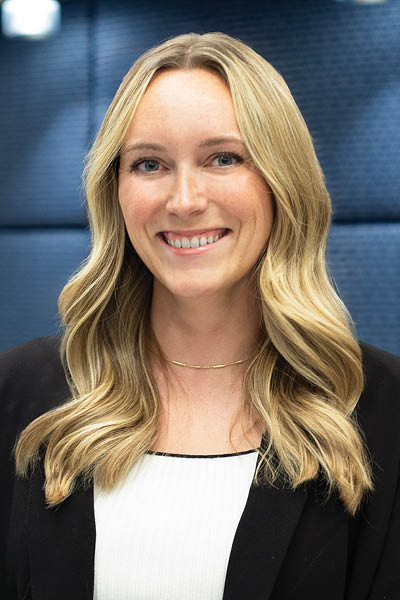 Lauren Cooper's professional portrait