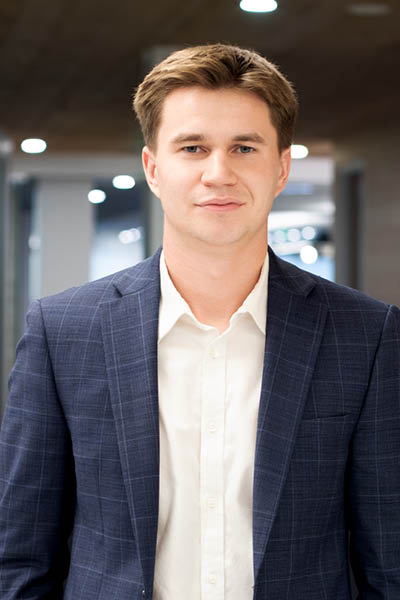 Mark Buckley's professional portrait